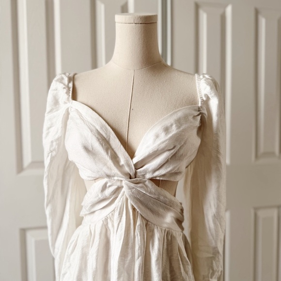 Topshop Twist Cut Out Mini Tea Dress in Ivory with Long Balloon Sleeves Size M - Picture 7 of 10